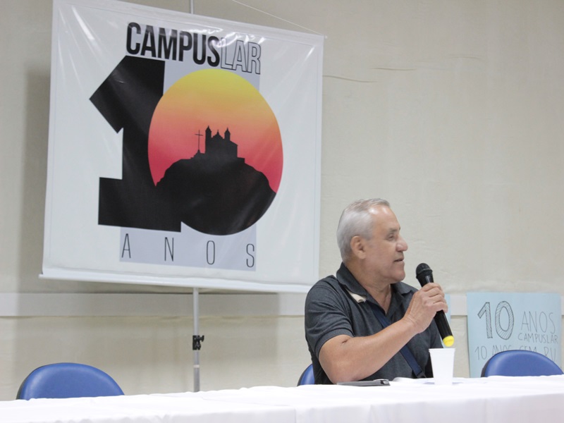 Primeiro diretor do campus de Laranjeiras, Airto Batista, prestigiando a comemoração.